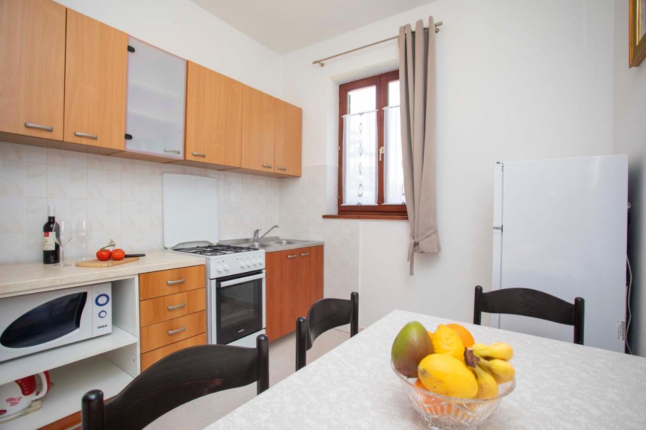 Apartmani Marica Plomin Exteriör bild