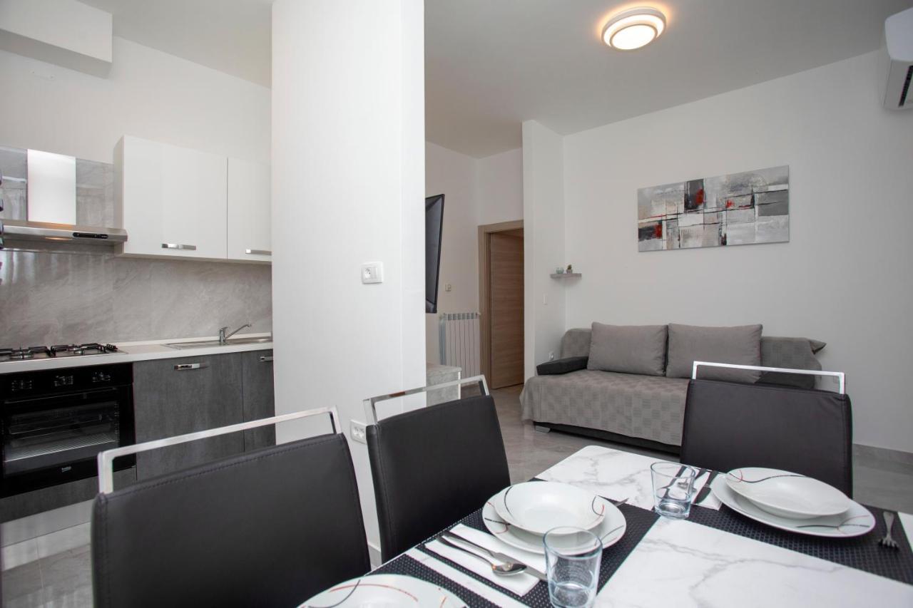 Apartmani Marica Plomin Exteriör bild