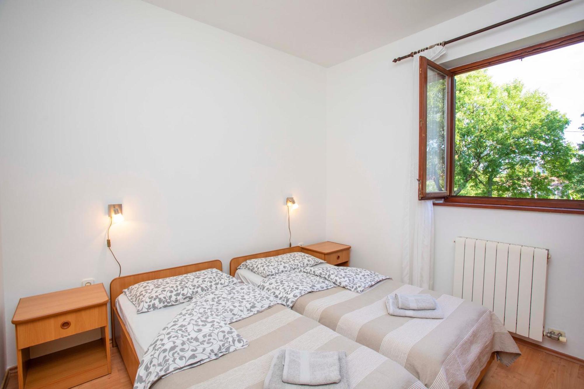 Apartmani Marica Plomin Rum bild